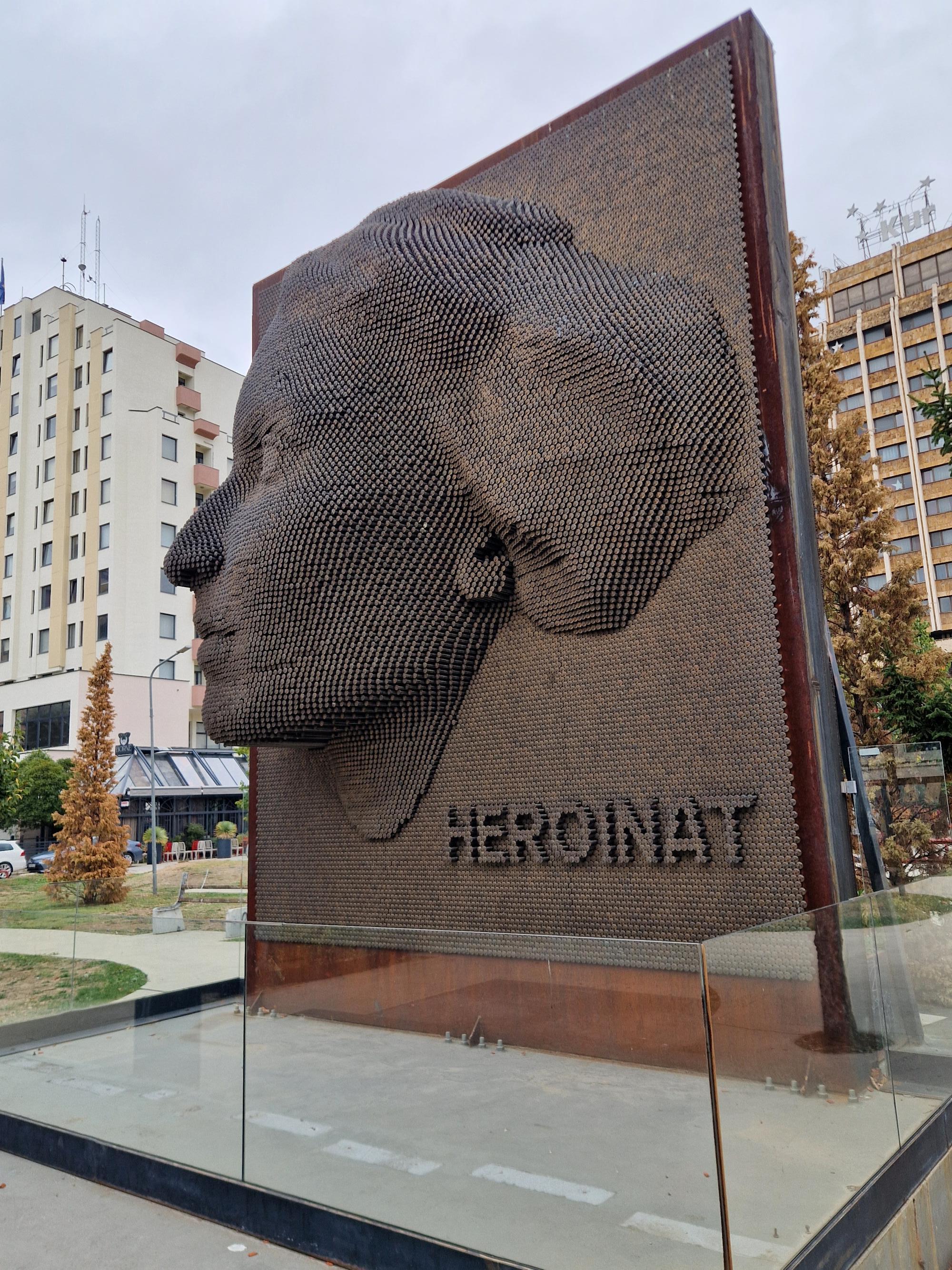 While the Heroinat monument commemorates women who were victims of violence during the Kosovo war, it only identifies Serbian forces as perpetrators